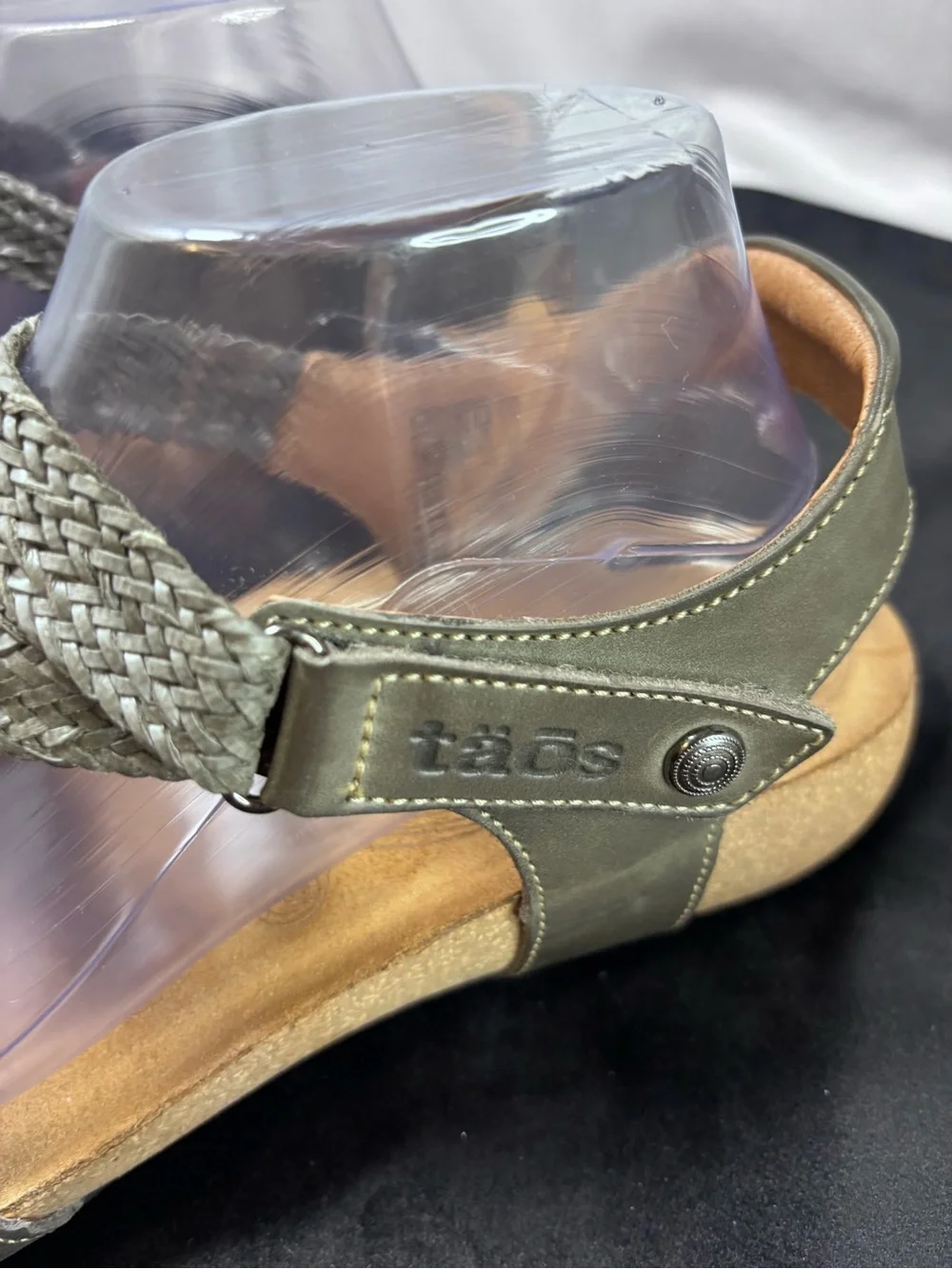 Taos Trulie Women’s Backstrap Sandals Dark Grey Leather Size 11-11.5